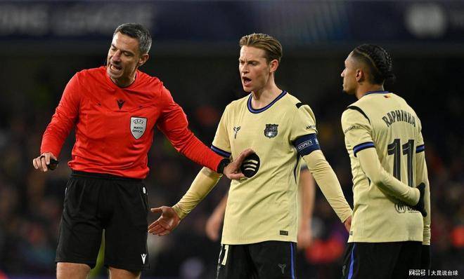 开云app巴萨欧冠4-2-3-1阵型首发,德容(róng)拉菲(fēi)尼亚领衔,莱万替补