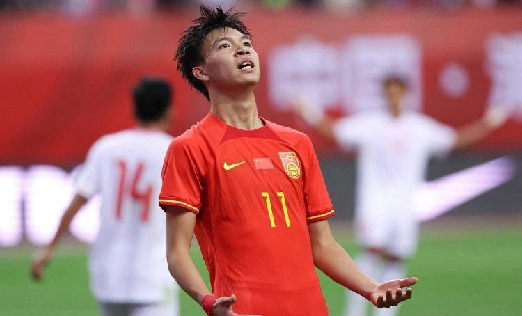 开云app国足亮相2026国际足联系列赛 媒体人呼吁别再闭門(mén)造车